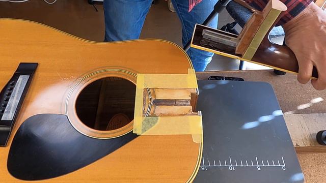 Gluing neck onto the body for neck reset on YAMAHA FG-301B - alternative view смотреть онлайн