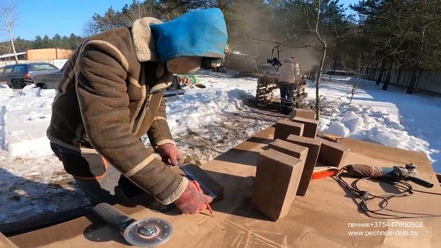 363. Точим карнизный кирпич. Как? Чем? Для чего? Необычная машина. смотреть онлайн