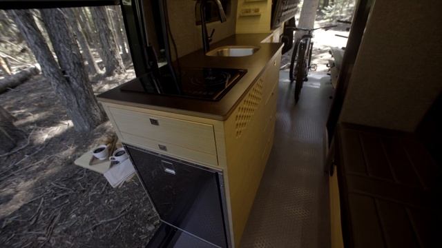 EAV Sisu | 2022 Mercedes Sprinter 170ext 4x4 смотреть онлайн