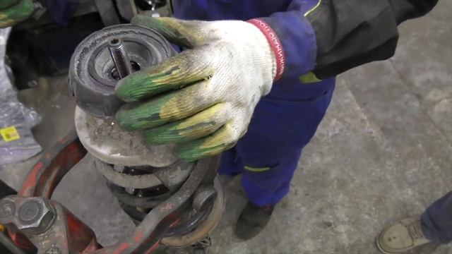 Установка проставок на Рено Дастер смотреть онлайн