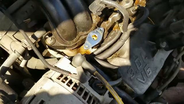 P0193 (fuel rail pressure sensor) Replace/ 2000-07 Ford Taurus 3.0L V6 смотреть онлайн