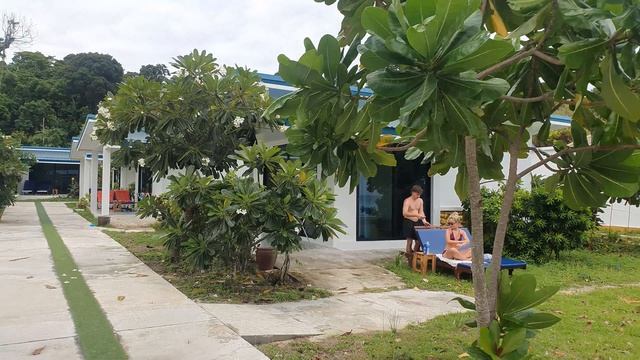 Пхи пхи прогулка по побережью long beach, пальмы, кафе, дайвинг, лодки 1ч смотреть онлайн