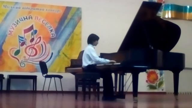 Гида Генрих 12 лет Бетховен соната # 1 смотреть онлайн