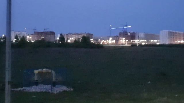 Переполненные мусором контейнеры ТБО, рядом разбросан мусор, Михайловка г. Нефтекамск смотреть онлайн