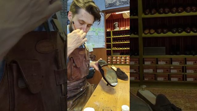 Уход за кожанной подошвой смотреть онлайн