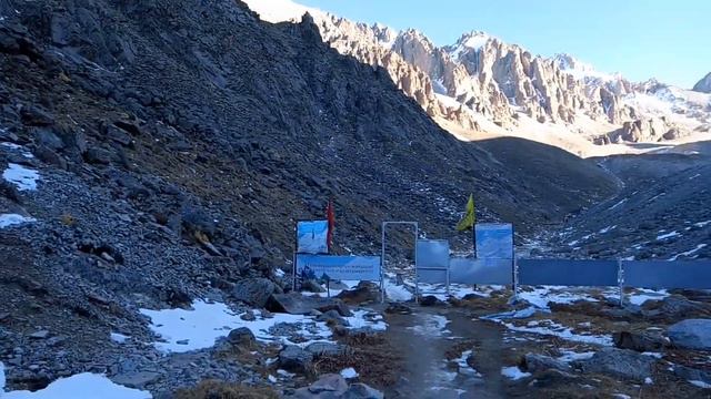 ХИЖИНА РАЦЕКА, Национальный заповедник “Ала-Арча” смотреть онлайн