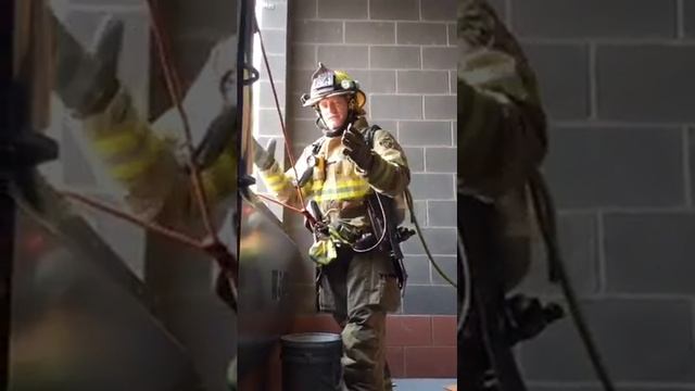 Bail Out Bag and Belt Training Review смотреть онлайн