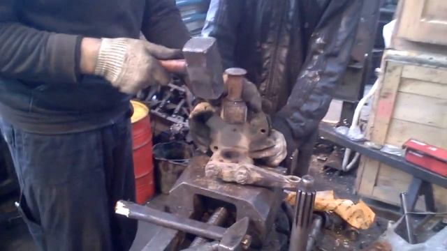 Шкворень D 32 Foton Фотон замена шкворня серия 5 смотреть онлайн