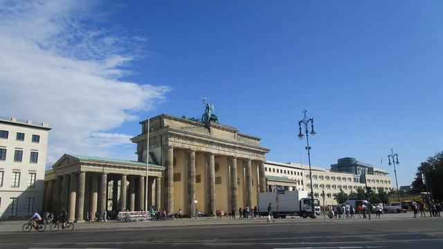 Berlin - IXUS/PowerShot 180 смотреть онлайн