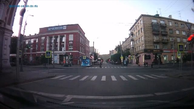 Заезд двух Honda Avancier