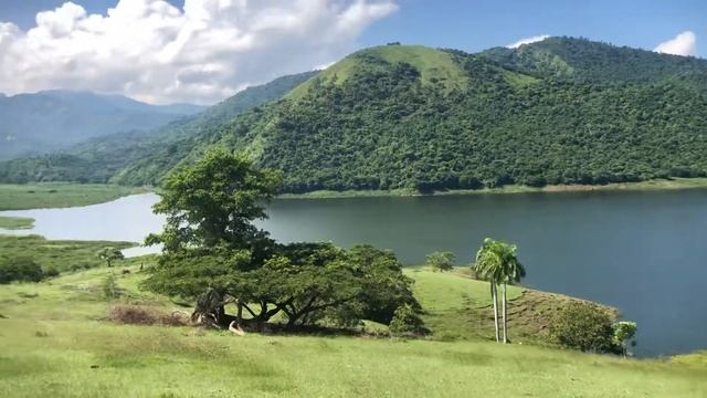 Sierra Maestra landscape, Granma, Cuba смотреть онлайн