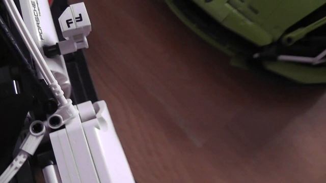 Сравниваю Ламборджини с другими дорогими машинами. смотреть онлайн