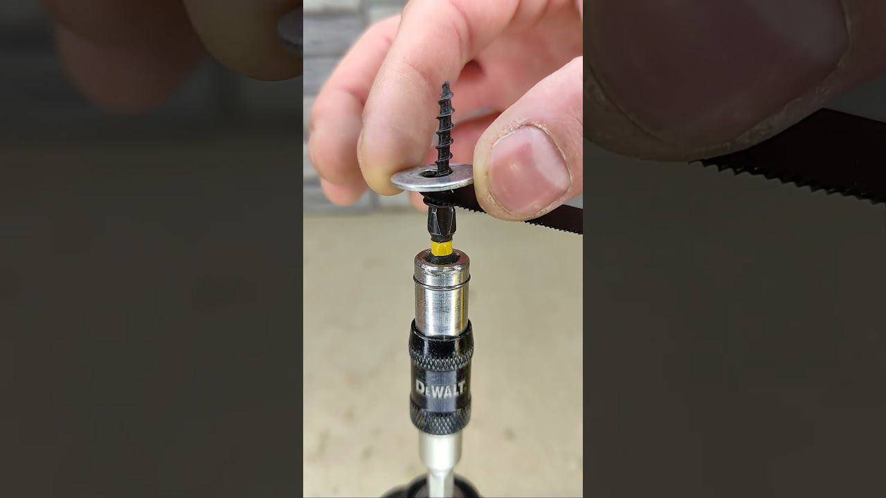 Обязательно запомни эту хитрость! Как можно легко и быстро разрезать наждачную бумагу? #shorts смотреть онлайн