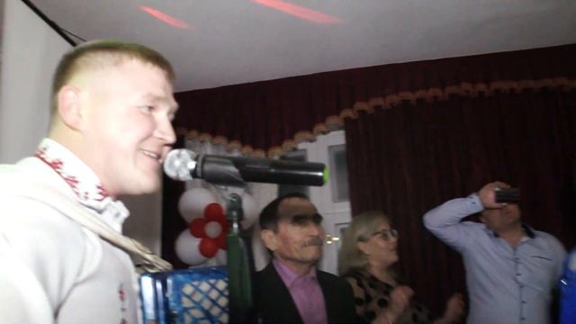 Мари Артист Сергей Пакеев на марийской свадьбе отжигает! Тале мурызо-Гармонист! смотреть онлайн