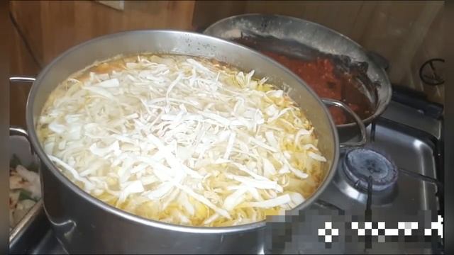 ПРОСТЫЕ РУССКИЕ ЩИ.Рабоче-крестьянские!)По домашнему...??? смотреть онлайн