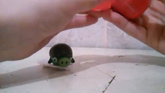 Капсулы из Шоколадных яиц енгри бердз смотреть онлайн