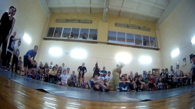 Брейк данс Капустник №5 смотреть онлайн