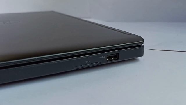 DELL Latitude E5450 Laptop смотреть онлайн