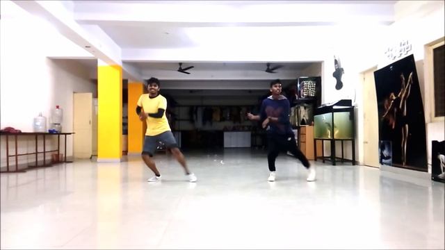 HIGH HEELS Dance Video | KI & KA | Yo Yo Honey Singh | Arun Vibrato Choreography смотреть онлайн