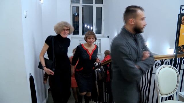 Предпремьерный показ спектакля «Три сестры» смотреть онлайн