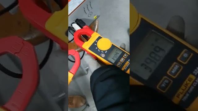 Instalación y programación del PLC para un arranque con inversión de giro (Sale bien) смотреть онлайн