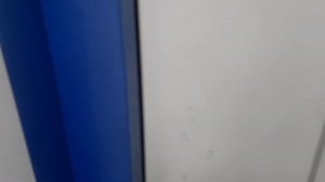 Вытаскивают из застрявшего лифта КМЗ