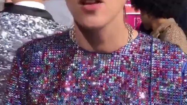 #KristenStewart on red carpet. смотреть онлайн