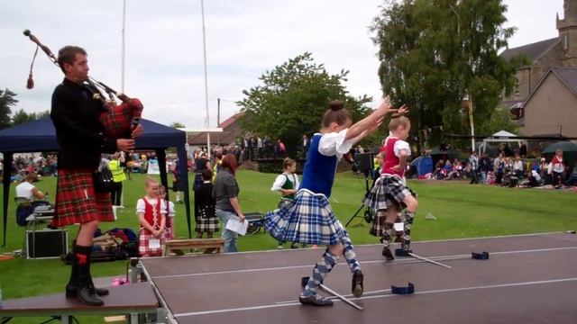 Sword Dance Highland Games Ceres Scotland June 25th смотреть онлайн