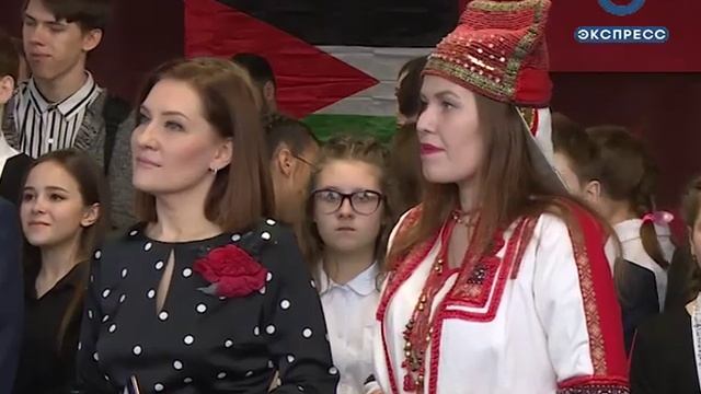 В Пензе победители конкурса народных промыслов получат денежные призы смотреть онлайн