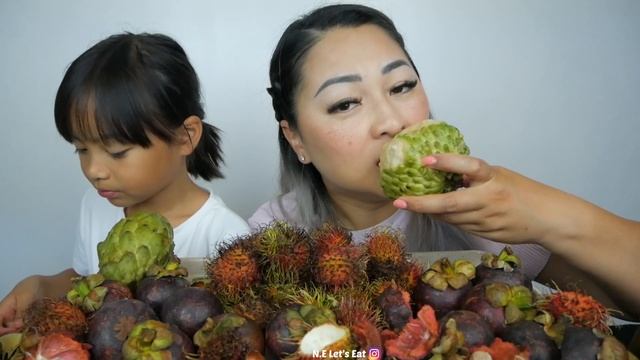 Exotic Fruit Platter *Mangosteen, Sugar Apple & Rambutan Mukbang | N.E Let's Eat смотреть онлайн