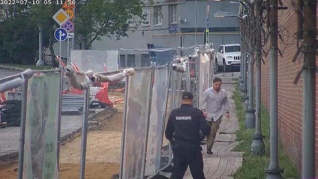 Приключения пьяного сотрудника американского посольства в Москве смотреть онлайн