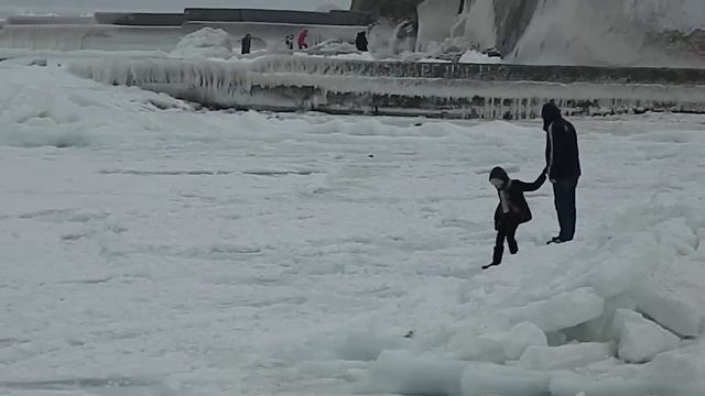 Одесса: замерзшее Черное море (Odessa: frozen sea) смотреть онлайн