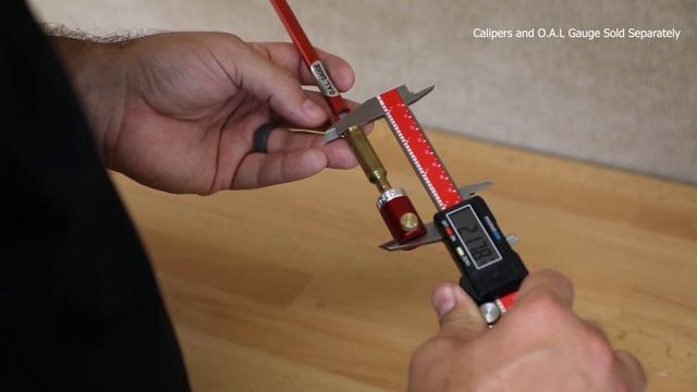 Hornady® Lock-N-Load® Bullet Comparator смотреть онлайн
