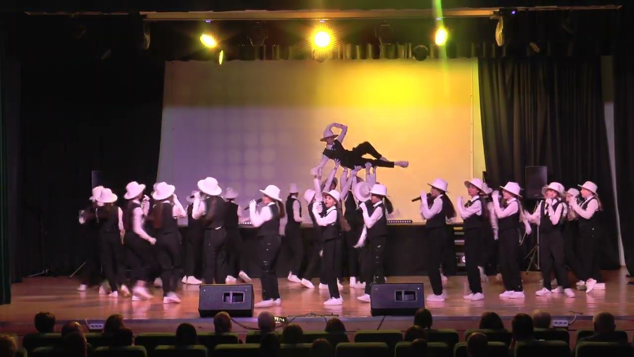 Puttin on the Ritz смотреть онлайн