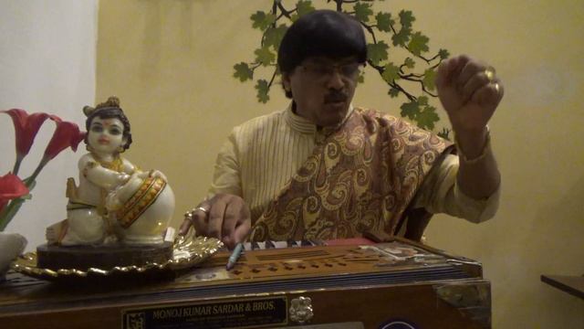 Gayatri Mantra Rythmic version By Kailash Hare Krishna Das. смотреть онлайн