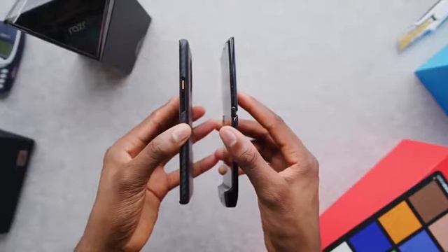 # Распаковка Моторола Razrv складной, сенсорный смотреть онлайн