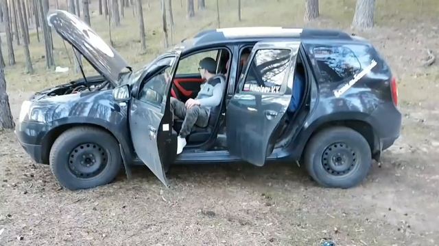 Отдых на природе. Отлично провели время. Лес. Друзья. смотреть онлайн