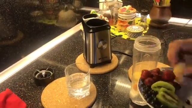Нууууу оооочень вкусный фруктово-ягодный смузи! смотреть онлайн