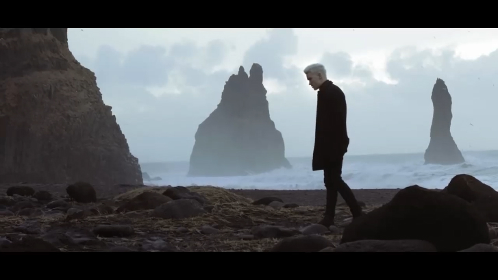 Vök - Waiting (Official Music Video)