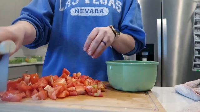 How I Eat Healthy for CHEAP! $35 Grocery Haul, Produce Prep & Restocking! Get It All Done Day! смотреть онлайн