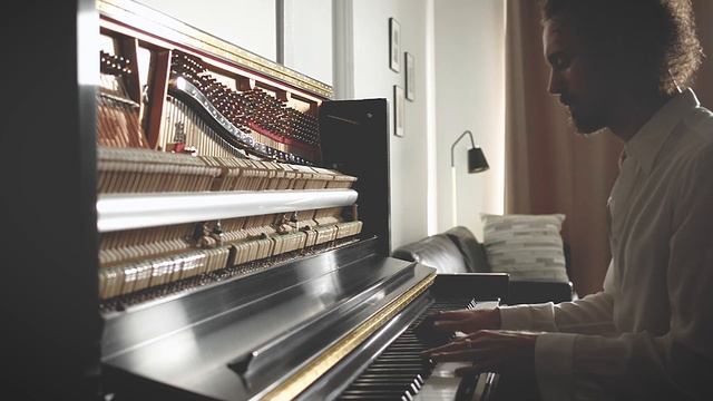 Comptine d'un autre été : L'après-midi - Yann Tiersen смотреть онлайн