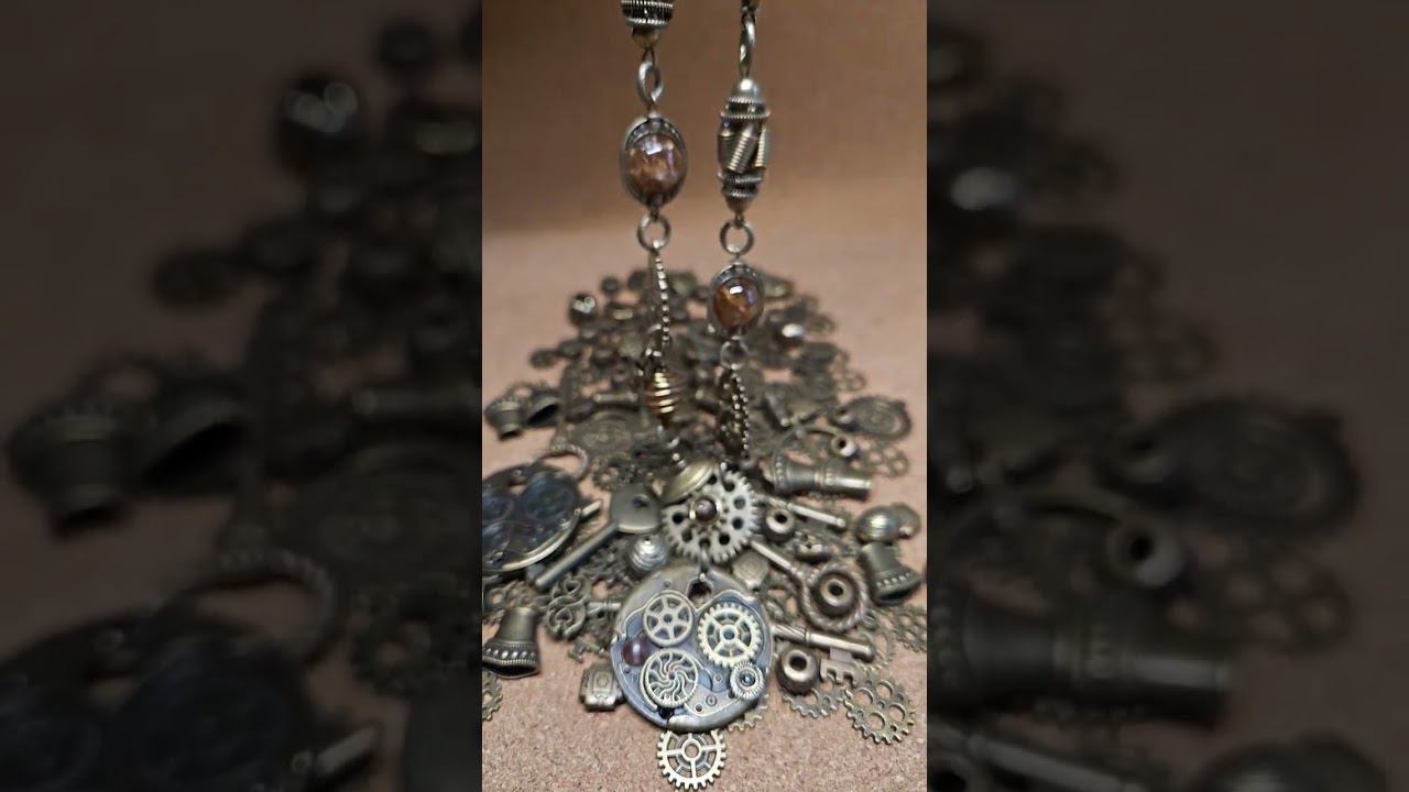 Стимпанк. Украшение из шестеренок и рутилового кварца. смотреть онлайн