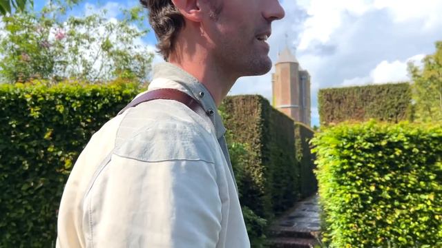 The Extraordinary Garden of Virginia Woolf's Lover - Getting Chateau Inspiration at Sissinghurst смотреть онлайн