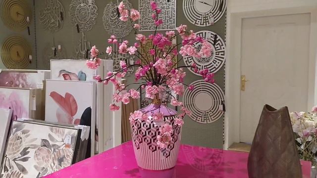 Flower arrangement, cherry blossom/christmas cherry red & Pink vase #30 смотреть онлайн