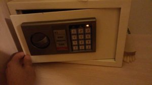Как пользоваться сейфом в отеле