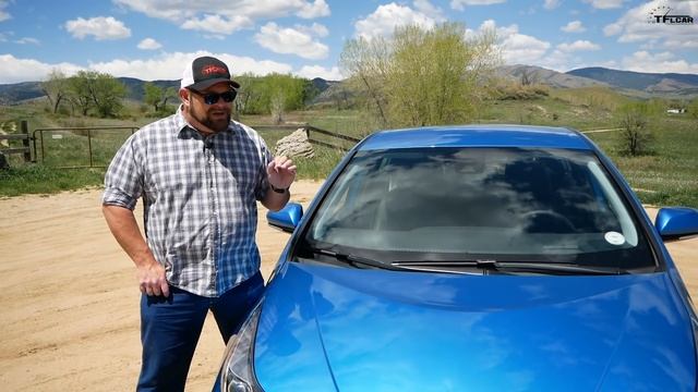 Here's What Makes the 2019 Toyota Prius AWD-e Surprisingly Great - And Where it Suffers смотреть онлайн