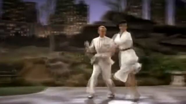 Girl up in the sky - Fred Astaire and Cyd Charisse смотреть онлайн