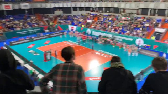Иду на волейбол 🏐)) смотреть онлайн