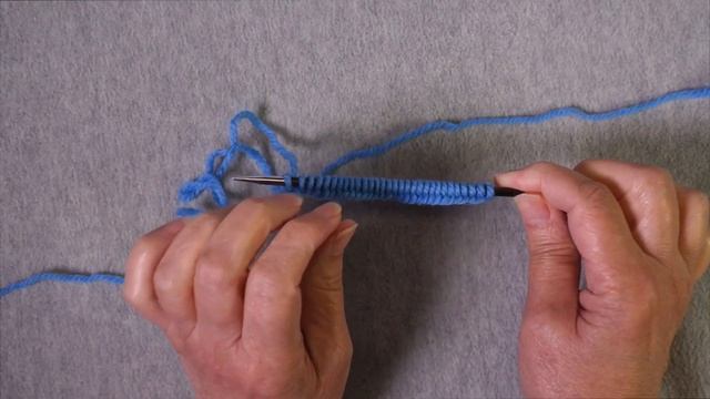 Knitting in the Round with Double-Pointed Needles // Technique Tuesday смотреть онлайн