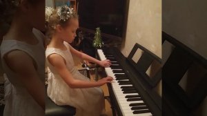 Смирнова Ксения 7лет. Песенка Д.Тюрк
